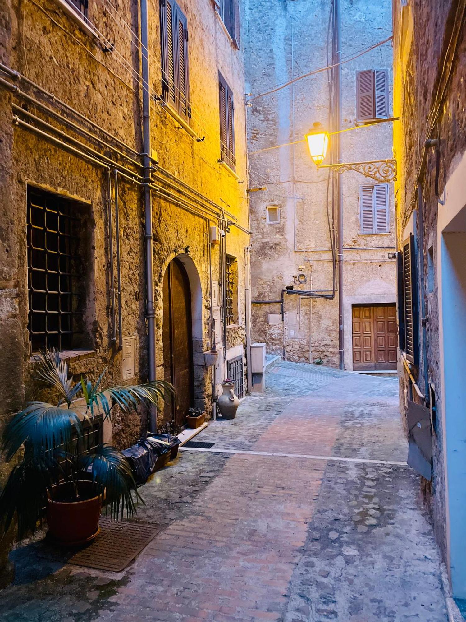 La Casa Del Borgo Anagni Apartment Bagian luar foto