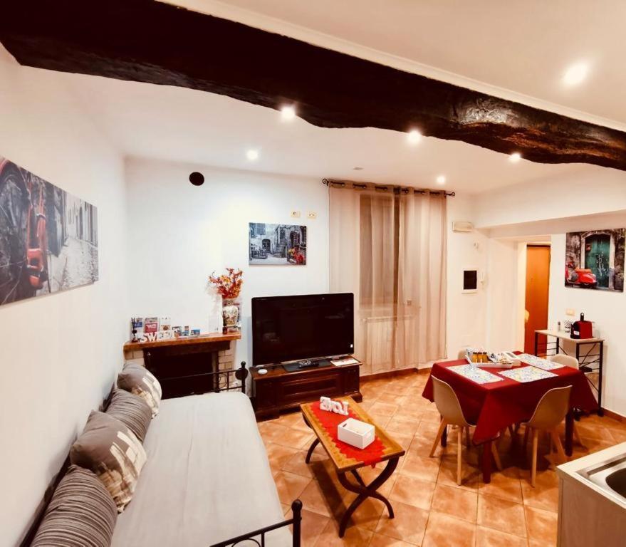 La Casa Del Borgo Anagni Apartment Bagian luar foto